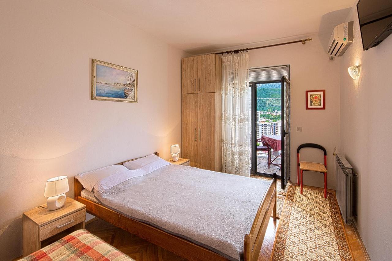 Madra Rooms And Apartments Будва Экстерьер фото