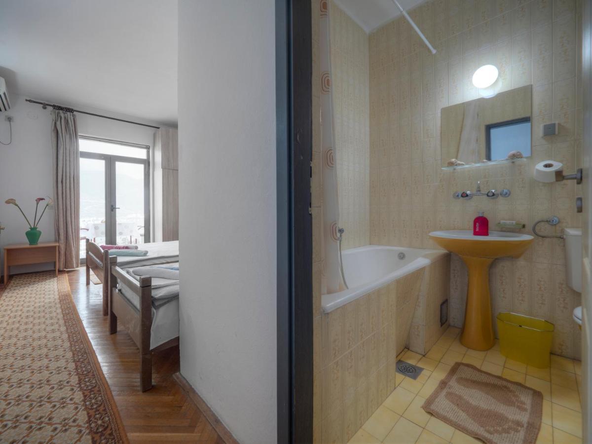 Madra Rooms And Apartments Будва Экстерьер фото